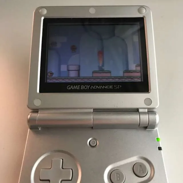 Gameboy Advance SP photo 3