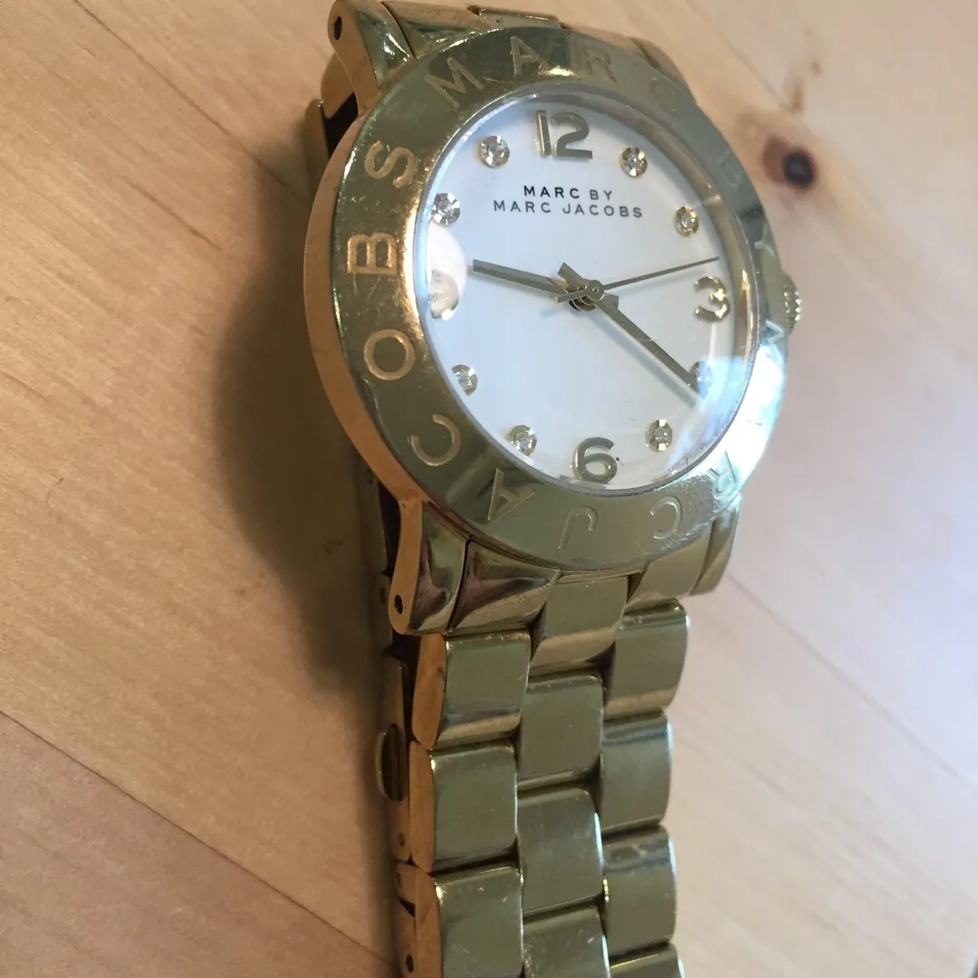 Marc Jacobs Gold Watch photo 1
