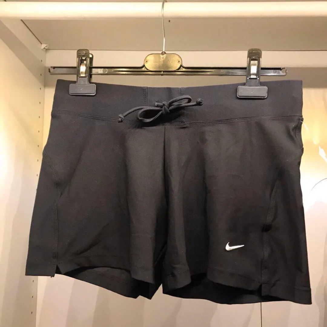 🎁 Nike Fit Dry Shorts photo 1
