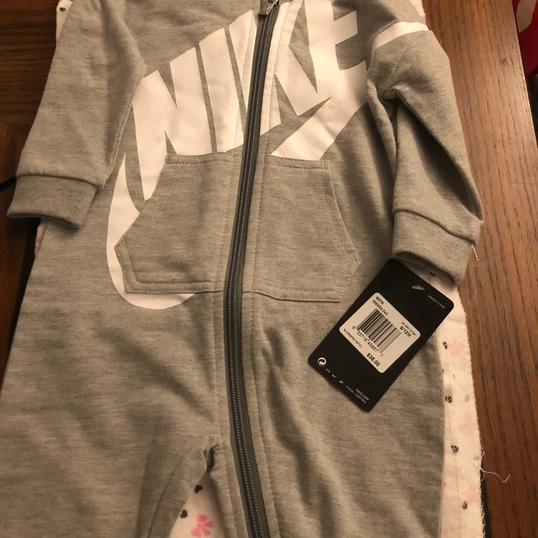 Brand New Nike Baby Outfit photo 1