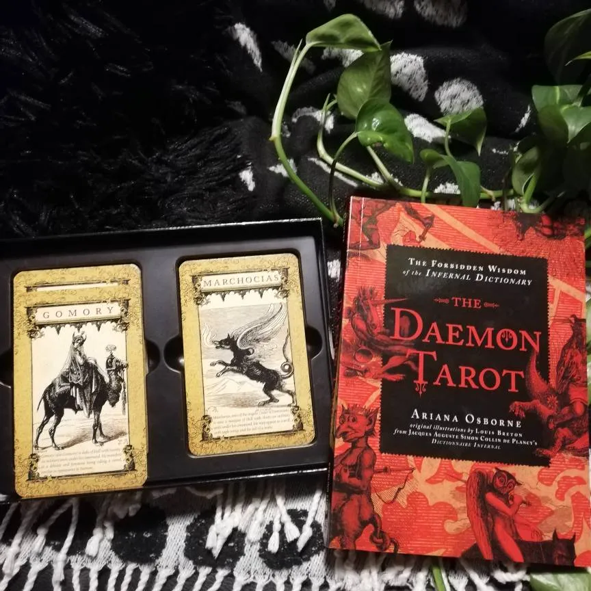 Demon Tarot Box Set photo 3