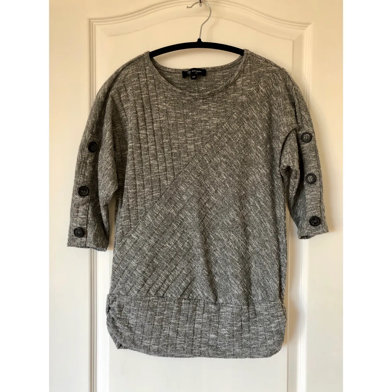 Grey sweater w/button details (S) photo 3