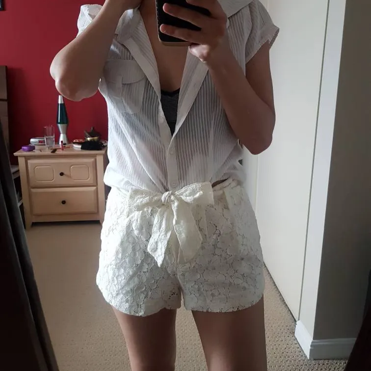 ✨ White Lace Shorts photo 1