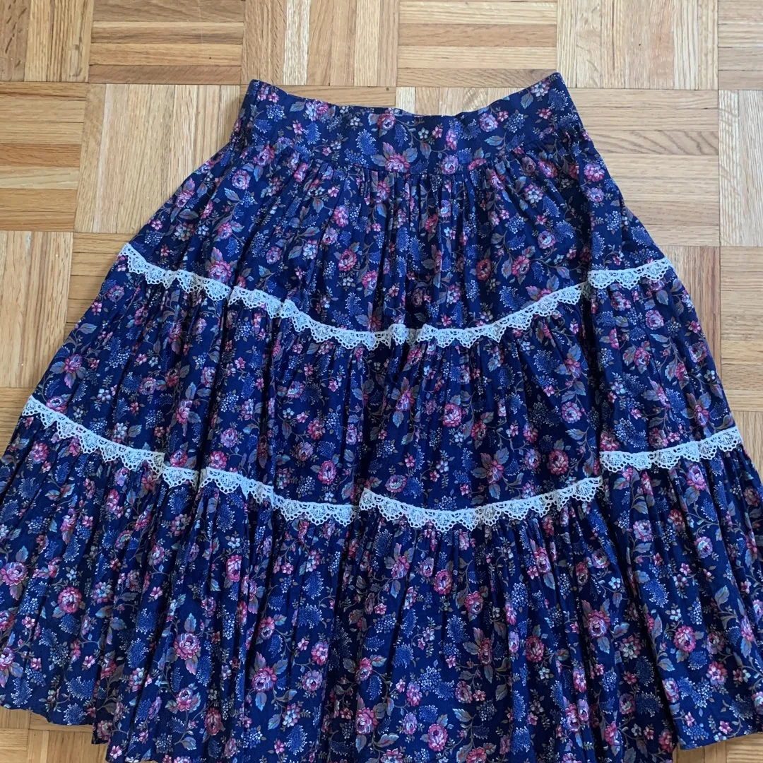 Incredibly Beautiful Vintage Floral Skirt photo 1