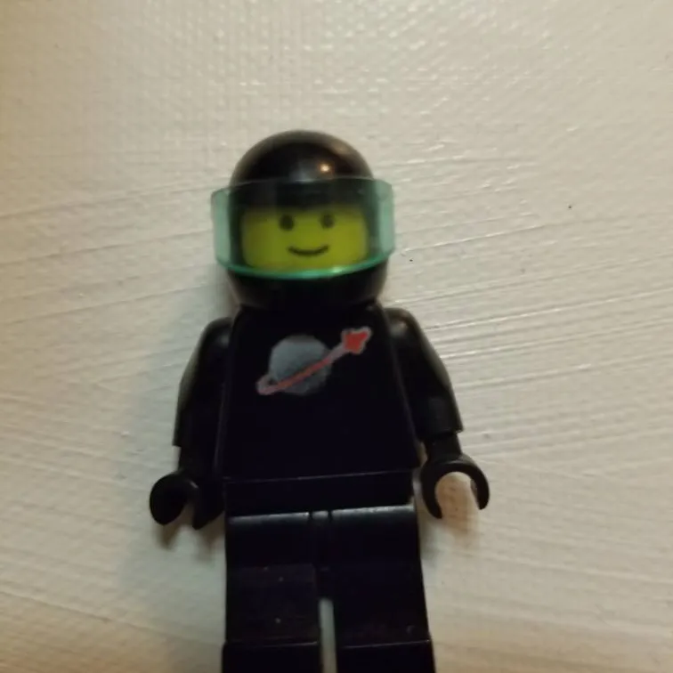 Lego Minifig- Spaceman- Black photo 1