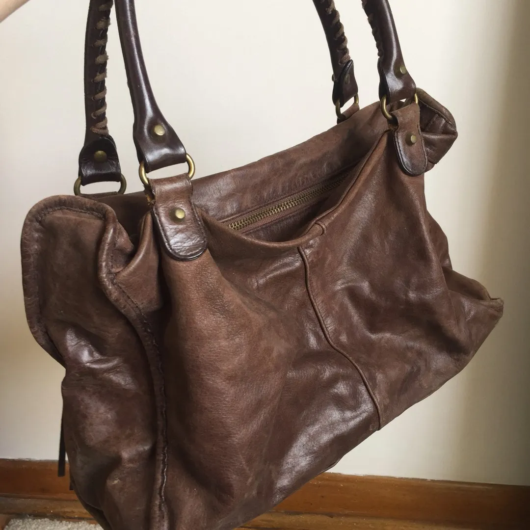 Fossil Brown Leather Purse photo 3