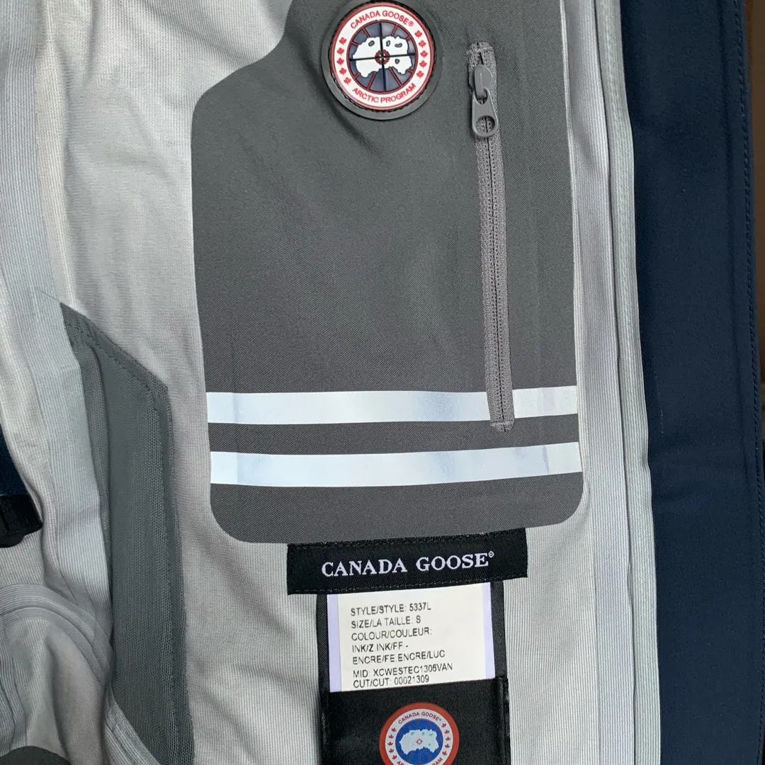 BRAND NEW Canada Goose Timber Shell photo 7