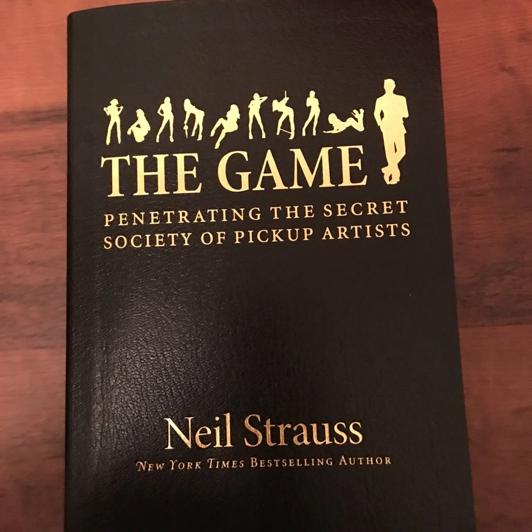 The Game (book format) By Neil Strauss- Like New! photo 1
