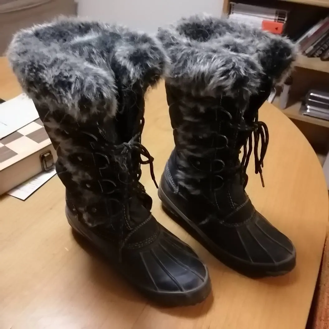 Khombu Women's Winter Boots (6) photo 1