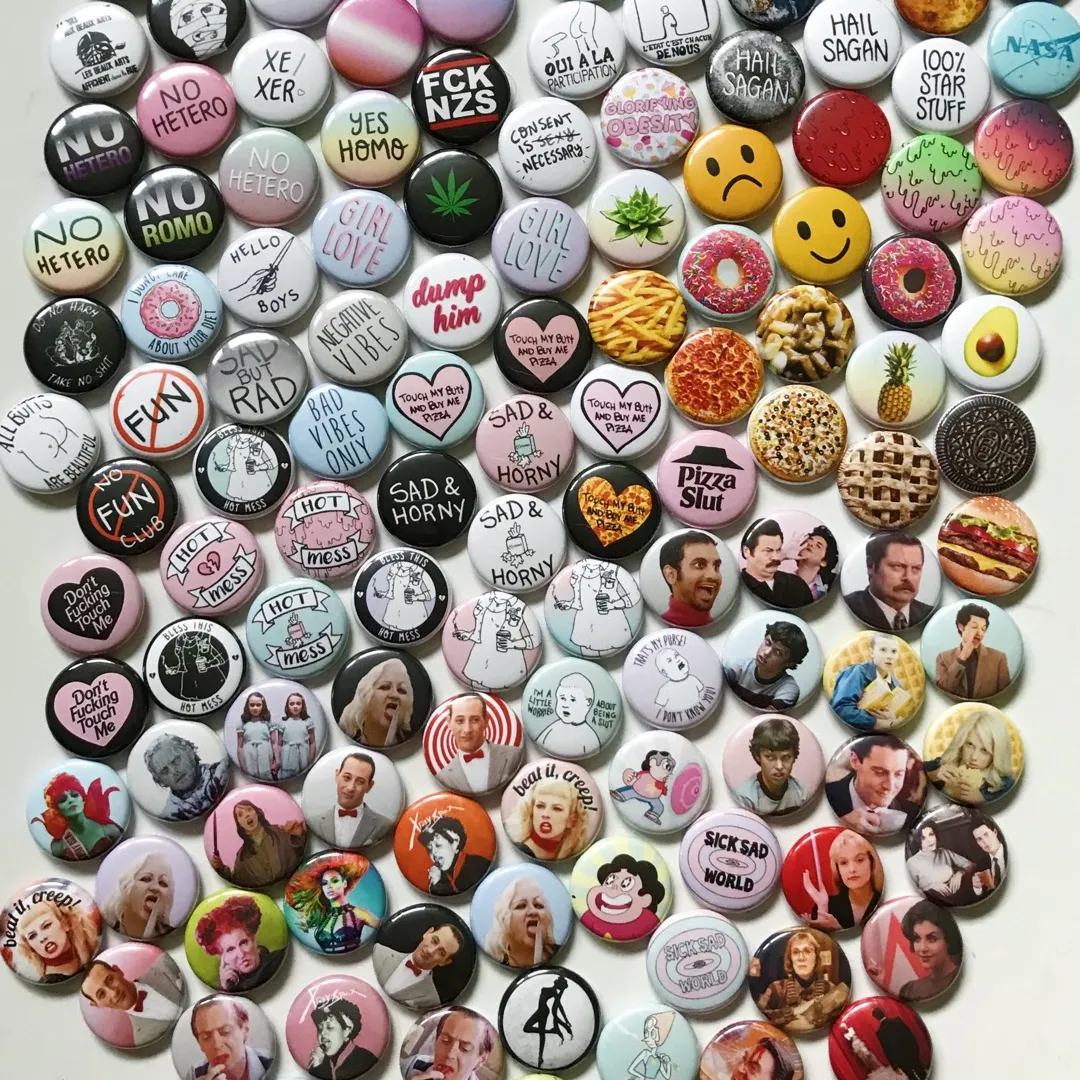 1” buttons - thousands of ‘em! photo 1