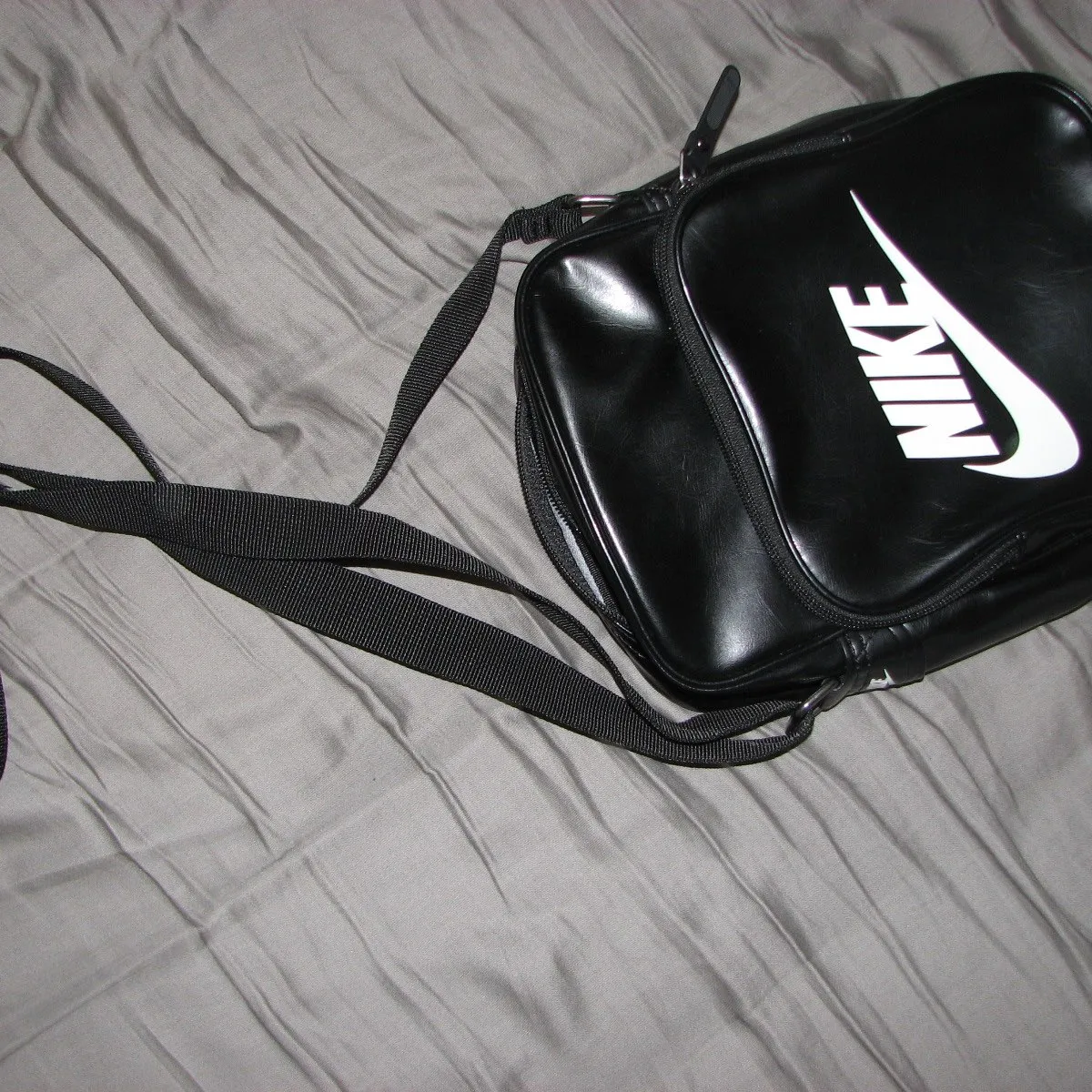 Nike side bag photo 1