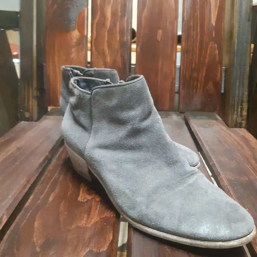 Size 8 Suede Ankle Boots photo 1