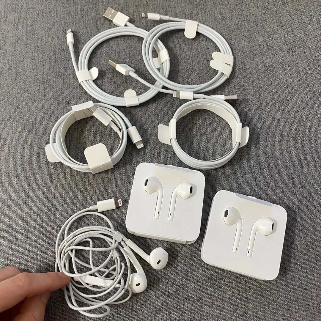 Apple Accessories photo 1