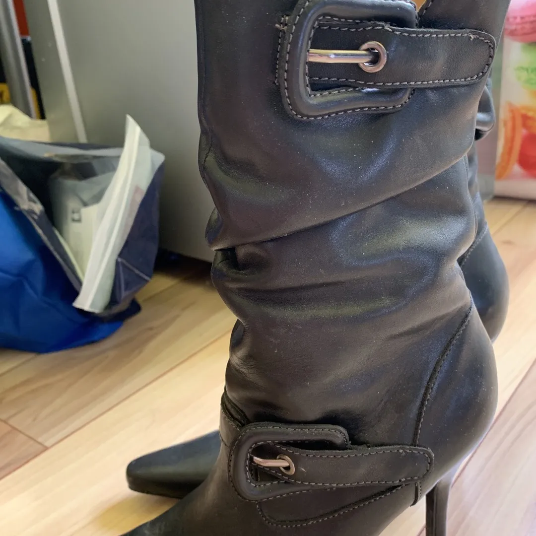 Kenneth Cole Ankle Boots Sz 6 photo 1