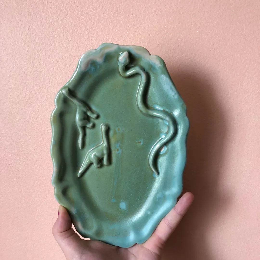 decorative ceramic toy plate photo 1