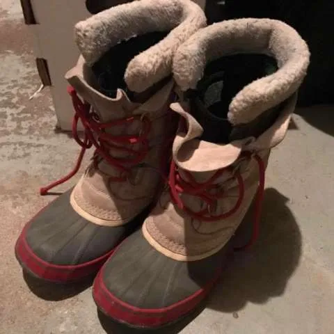 Sorel boots size 38. photo 1