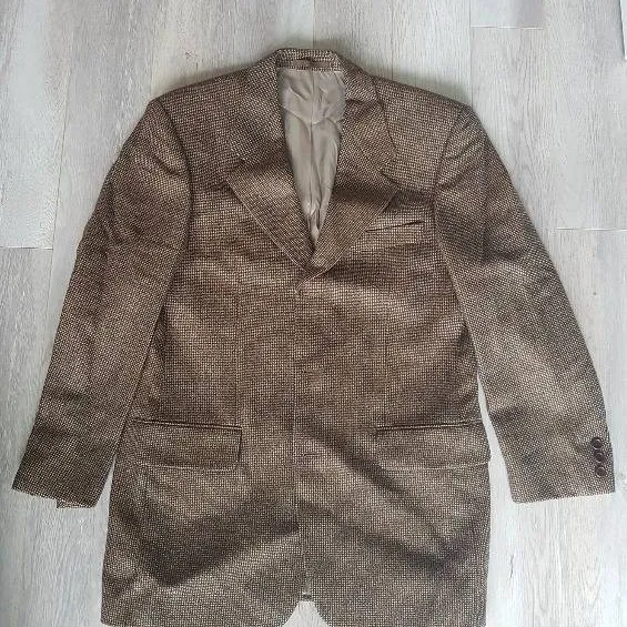Lambswool Hugo Boss Suit *Excellent Condition* photo 1
