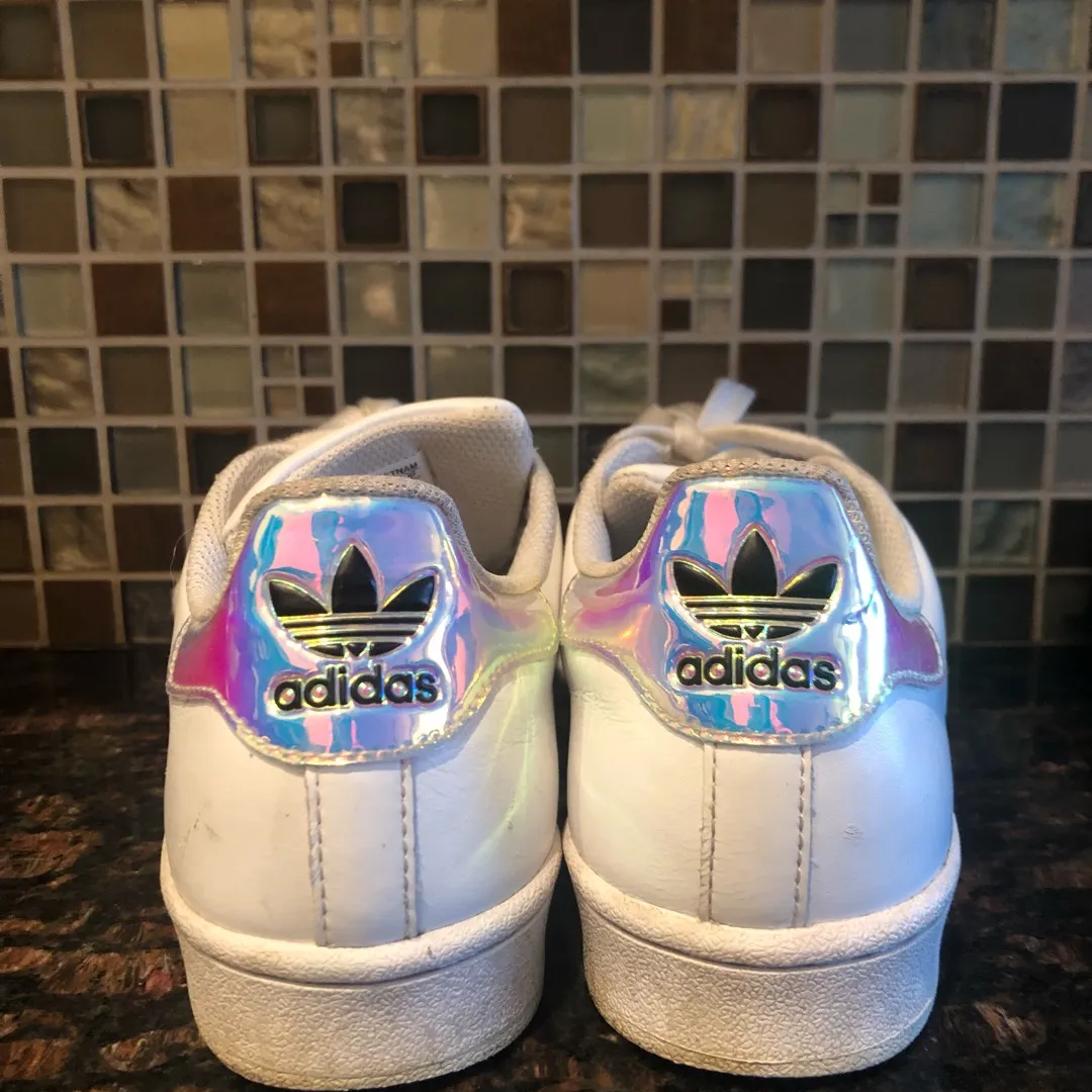 Size 6 Adidas Sneakers With Holographic Stripes photo 3