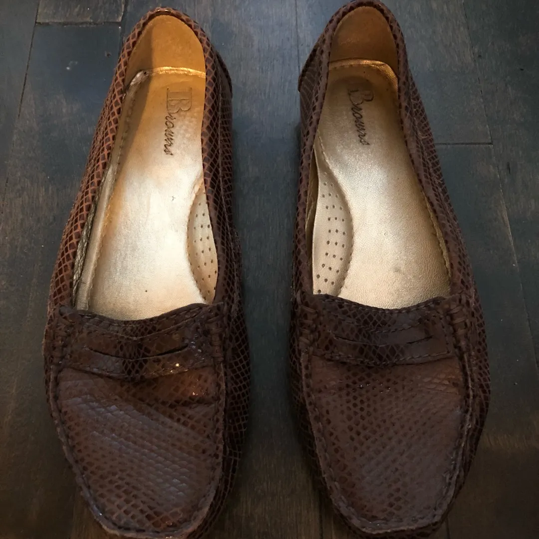Size 8.5 Loafers photo 1