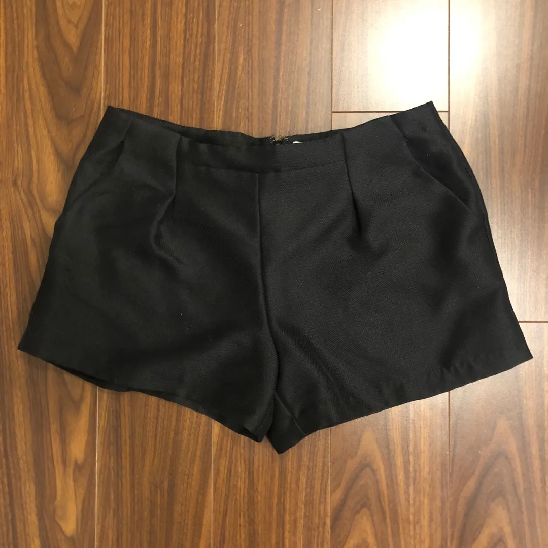 Black F21 Shorts - Size Small photo 1