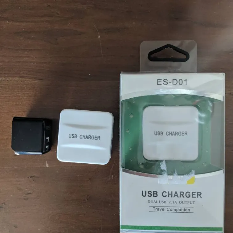 Never Let Your Phone Die: Three Double USB Chargers photo 1