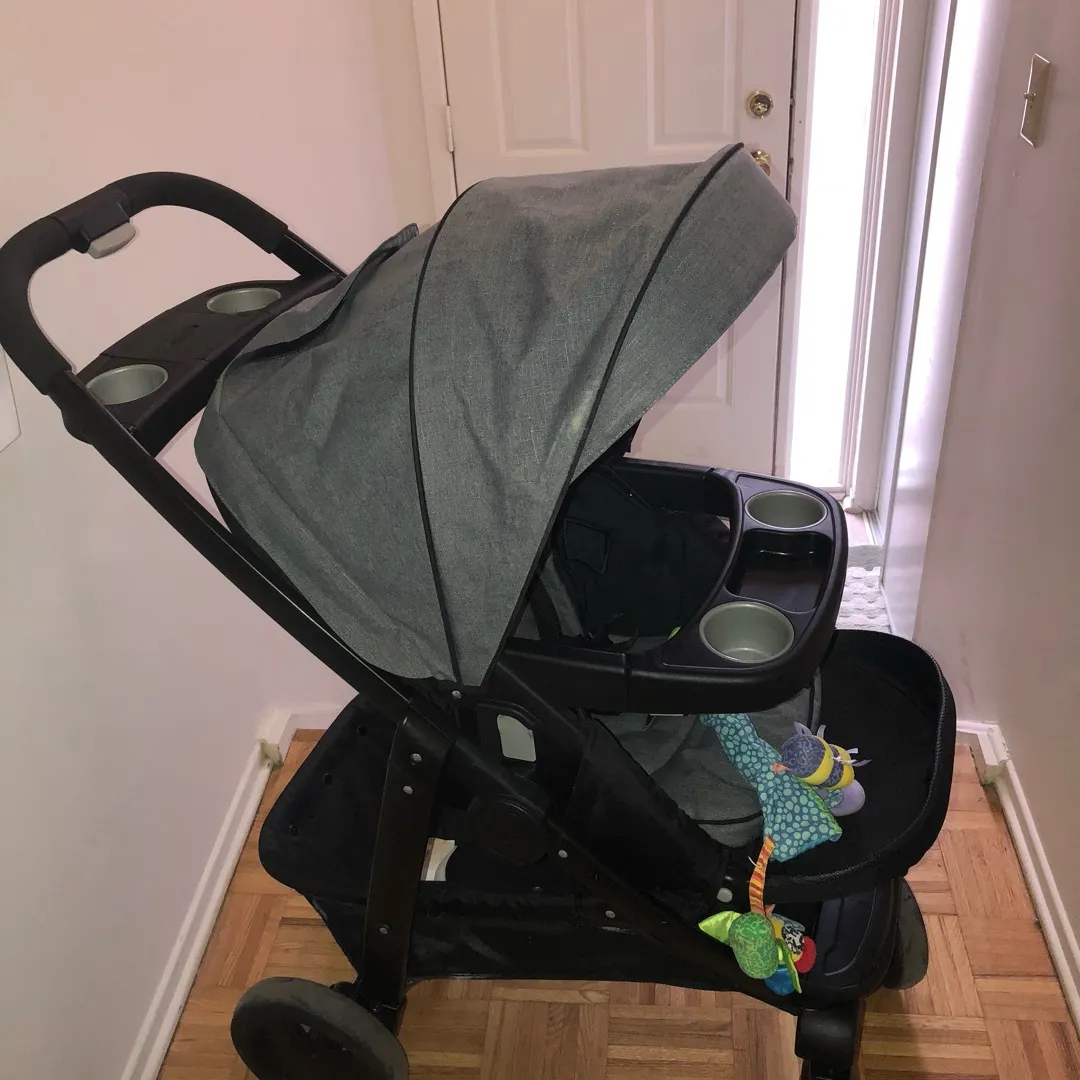 Graco Stroller And Car Seat photo 1