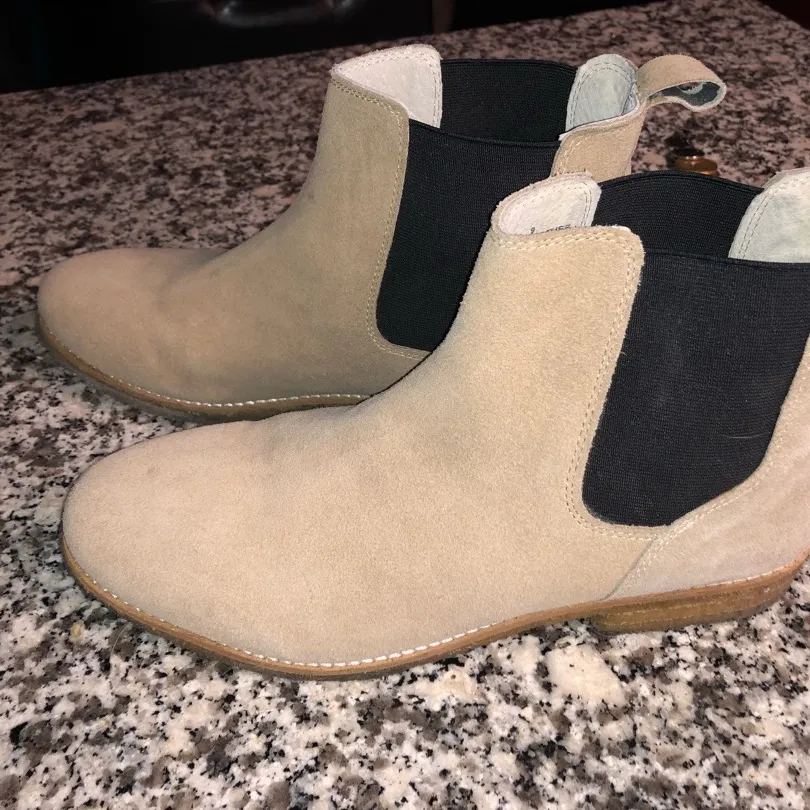 Urban Outfitters Chelsea Boots photo 1
