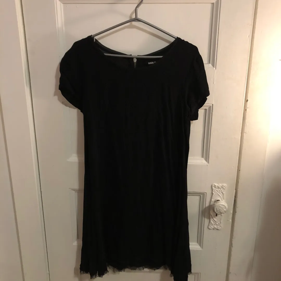 assorted clothing items, size M-L photo 1