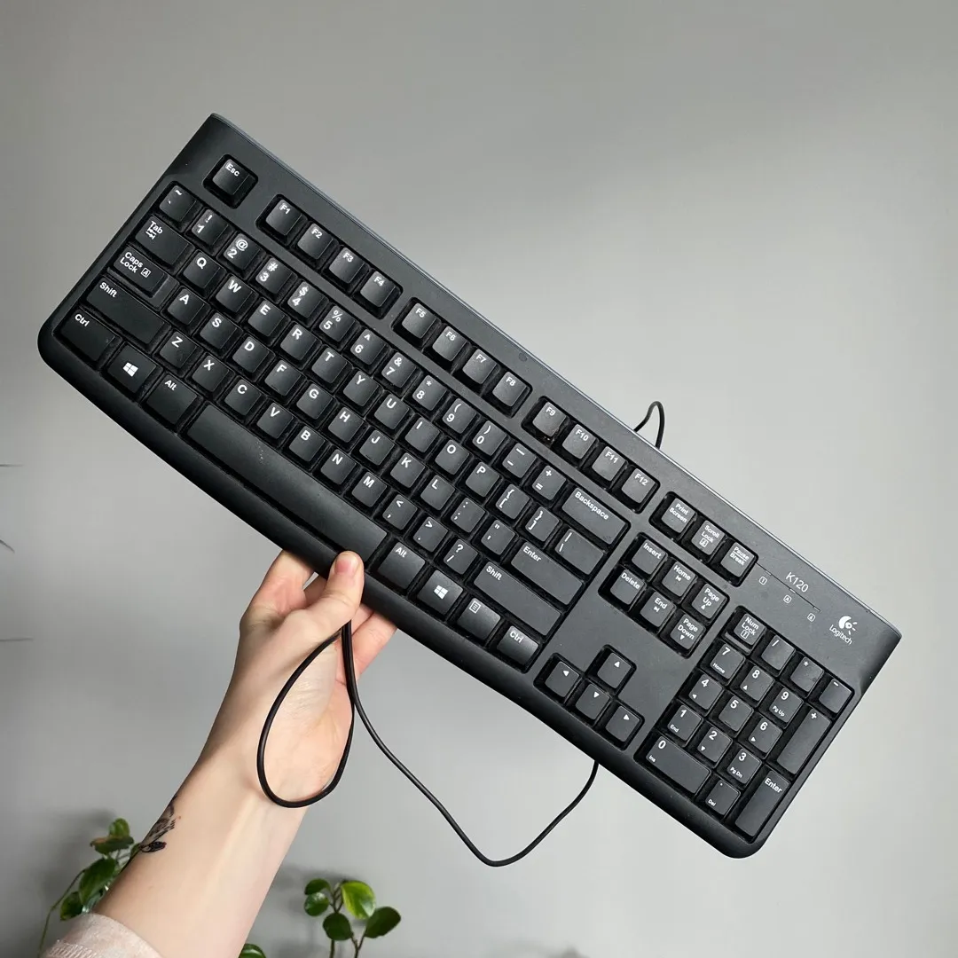 Logitech Keyboard photo 1