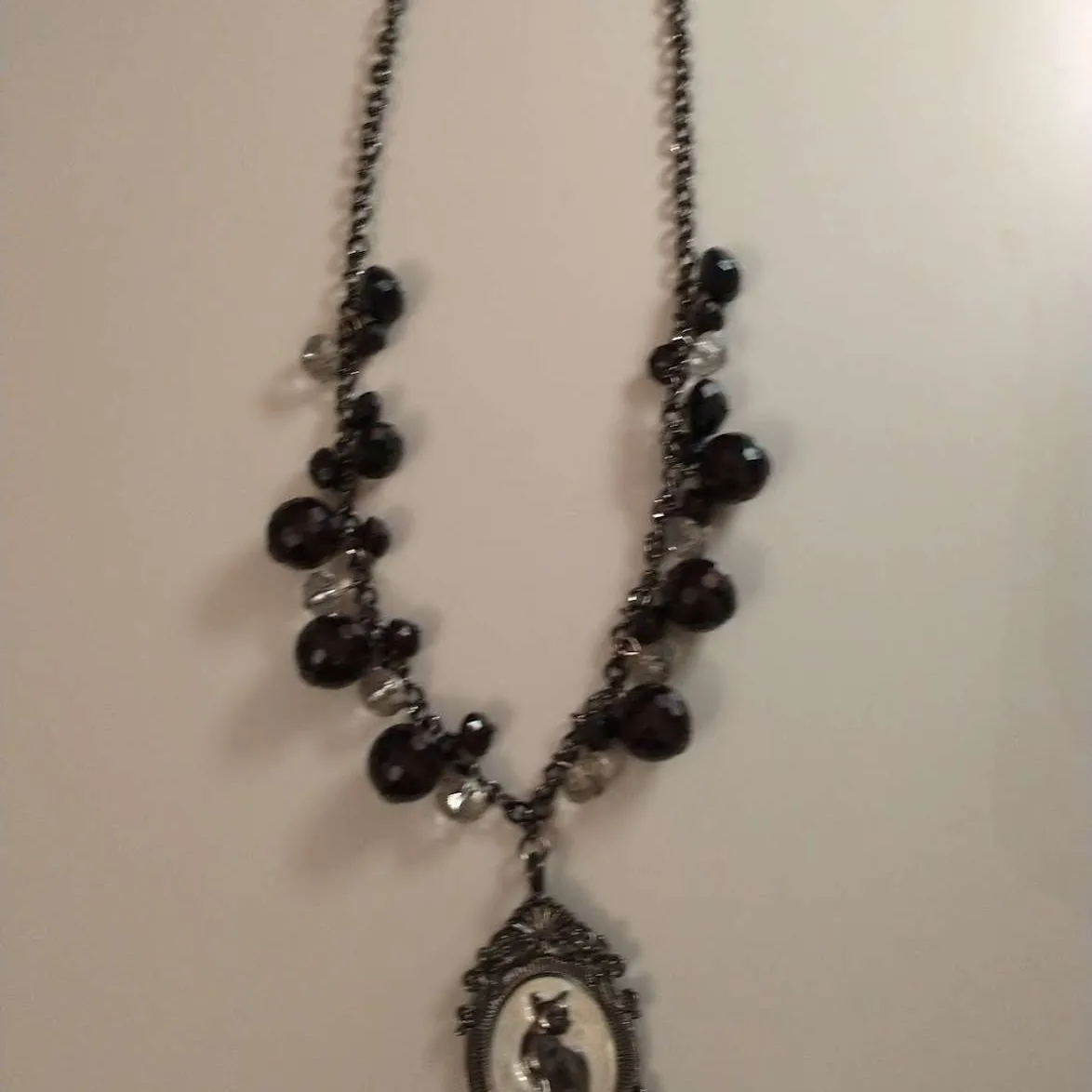 Pier 1 Cat Cameo Style Necklace photo 1