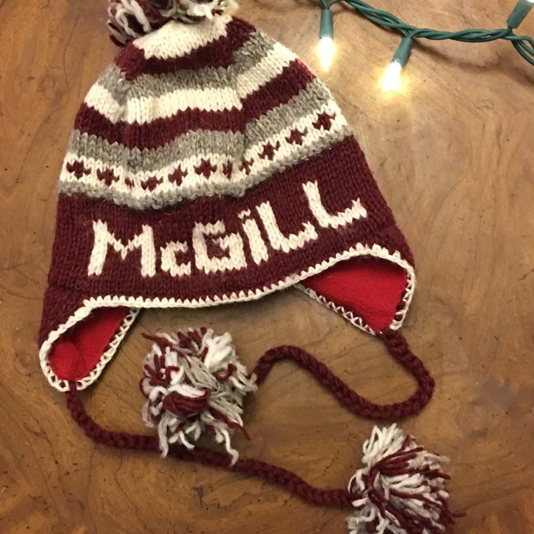 McGill Winter hat photo 1