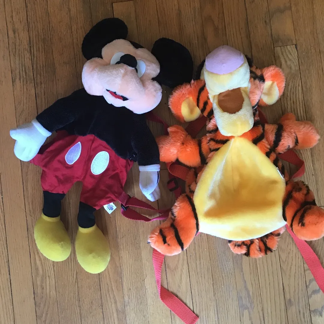 Classic Mickey Mouse And Tigger Kids Backpacks photo 1