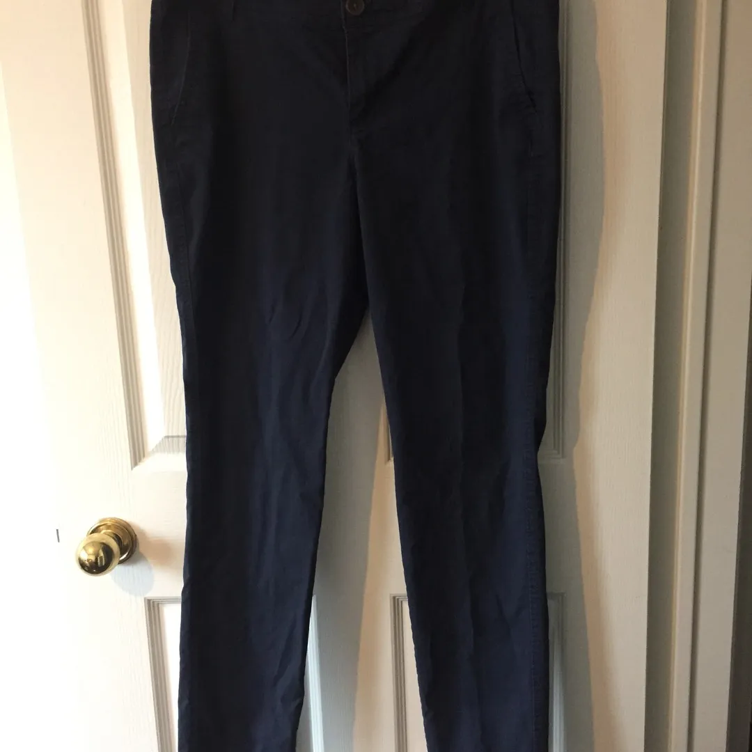 Old Navy Petite Khakis In Navy Blue photo 5