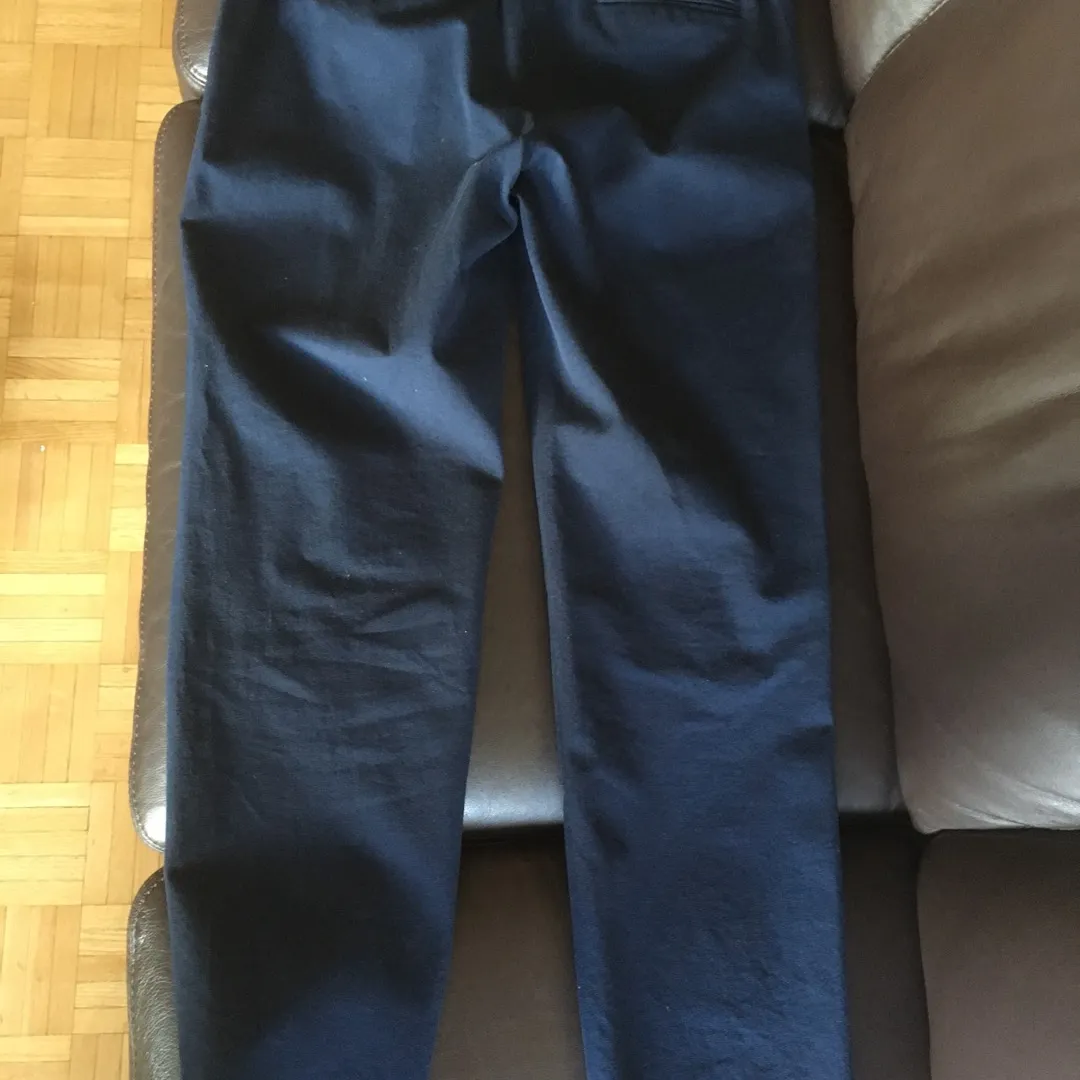 Women’s GAP size 10 Pants photo 3