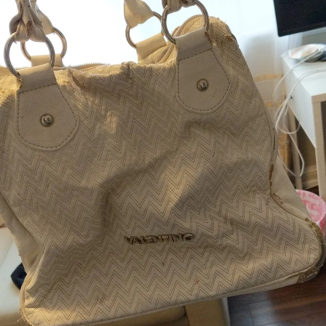 Free Totally Destroyed And Dirty Valentino Bag photo 1