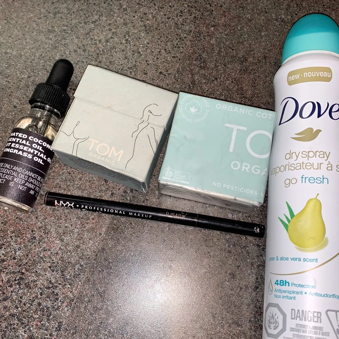 Cosmetics Essentials - Deodorant Spray, Tampons Etc photo 1