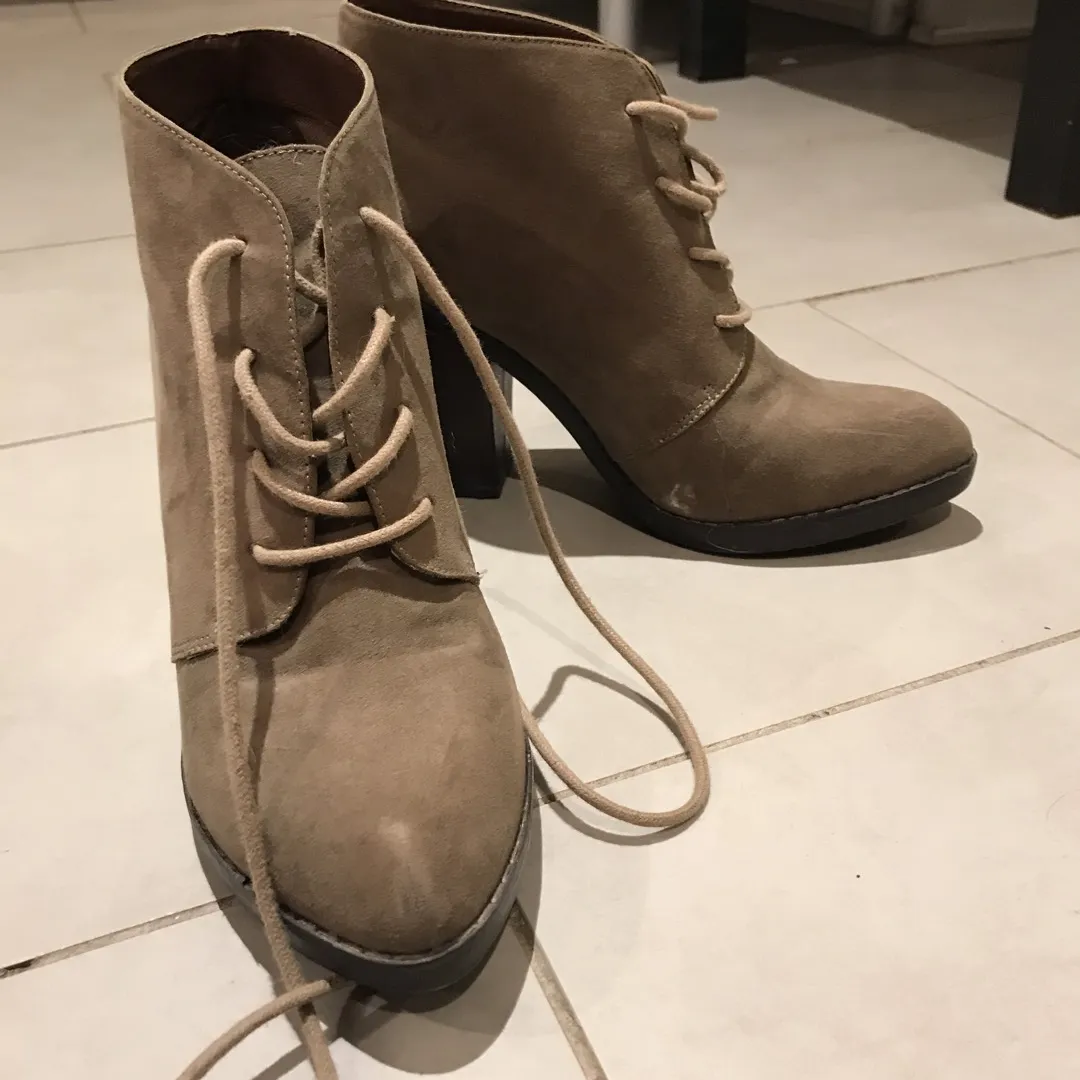 Steve Madden Size 9 Olive Suede Booties photo 1