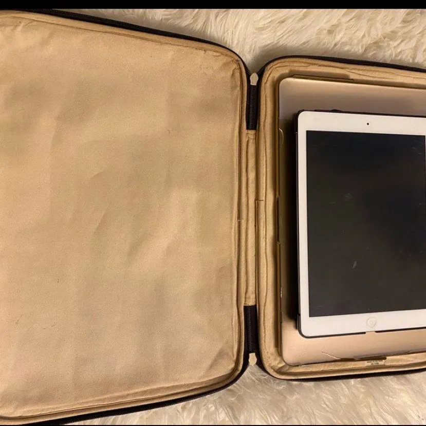 Michael Kors - Laptop Case photo 3