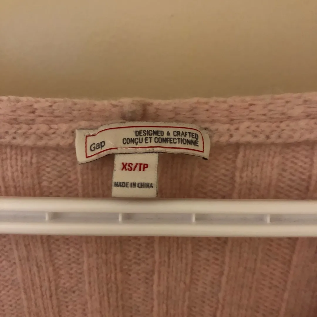 Gap Dusty Pink Sweater photo 3