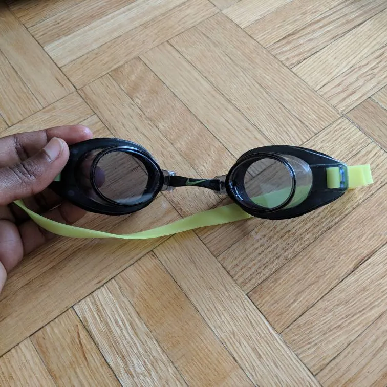 Nike Swimming Goggles photo 1