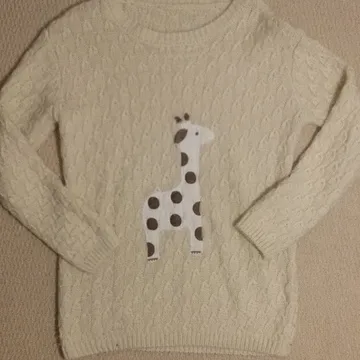 Giraffe Sweater photo 1