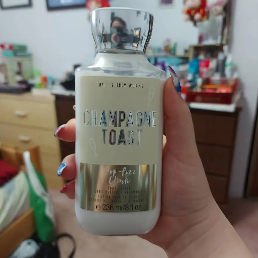 Champagne Toast Body Lotion photo 1