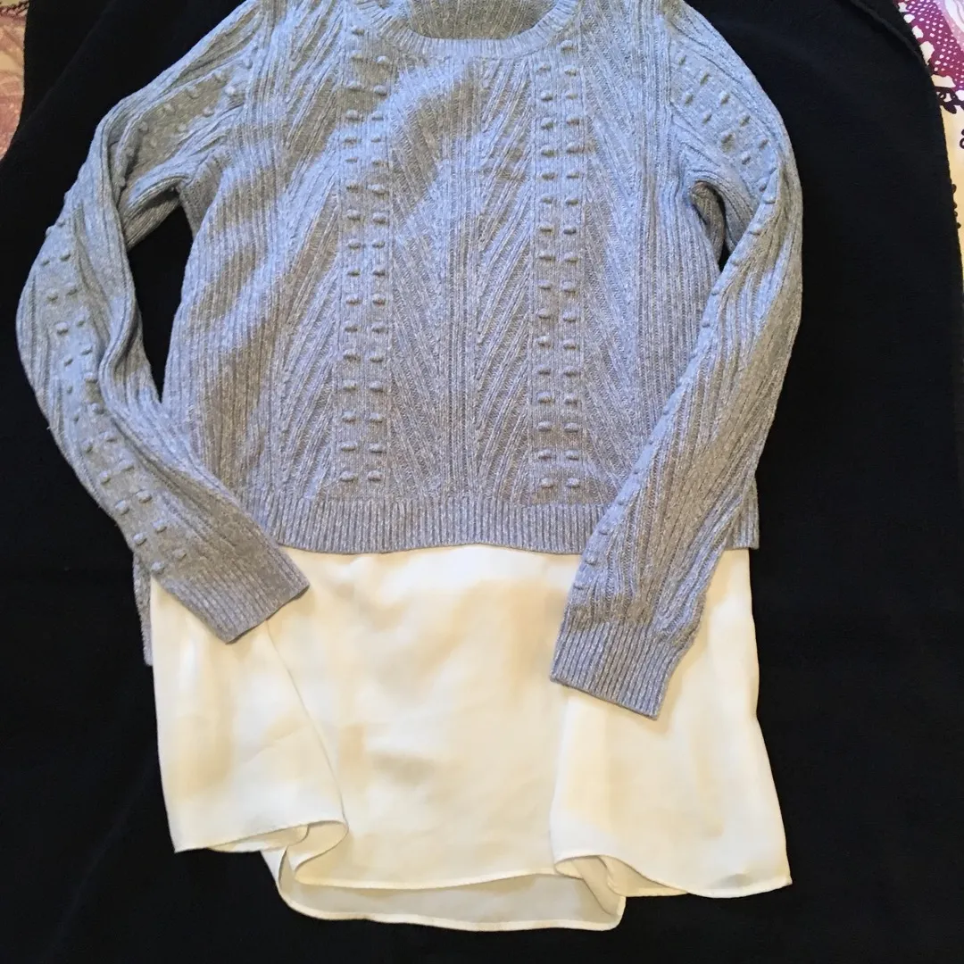 RW& Co Sweater size M photo 1