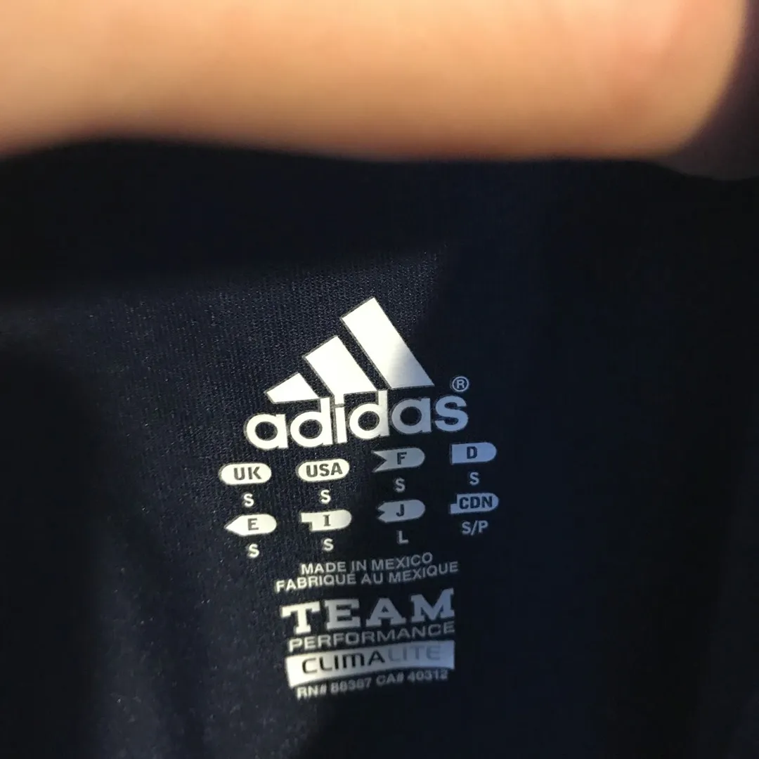 Adidas Shorts (small) photo 4