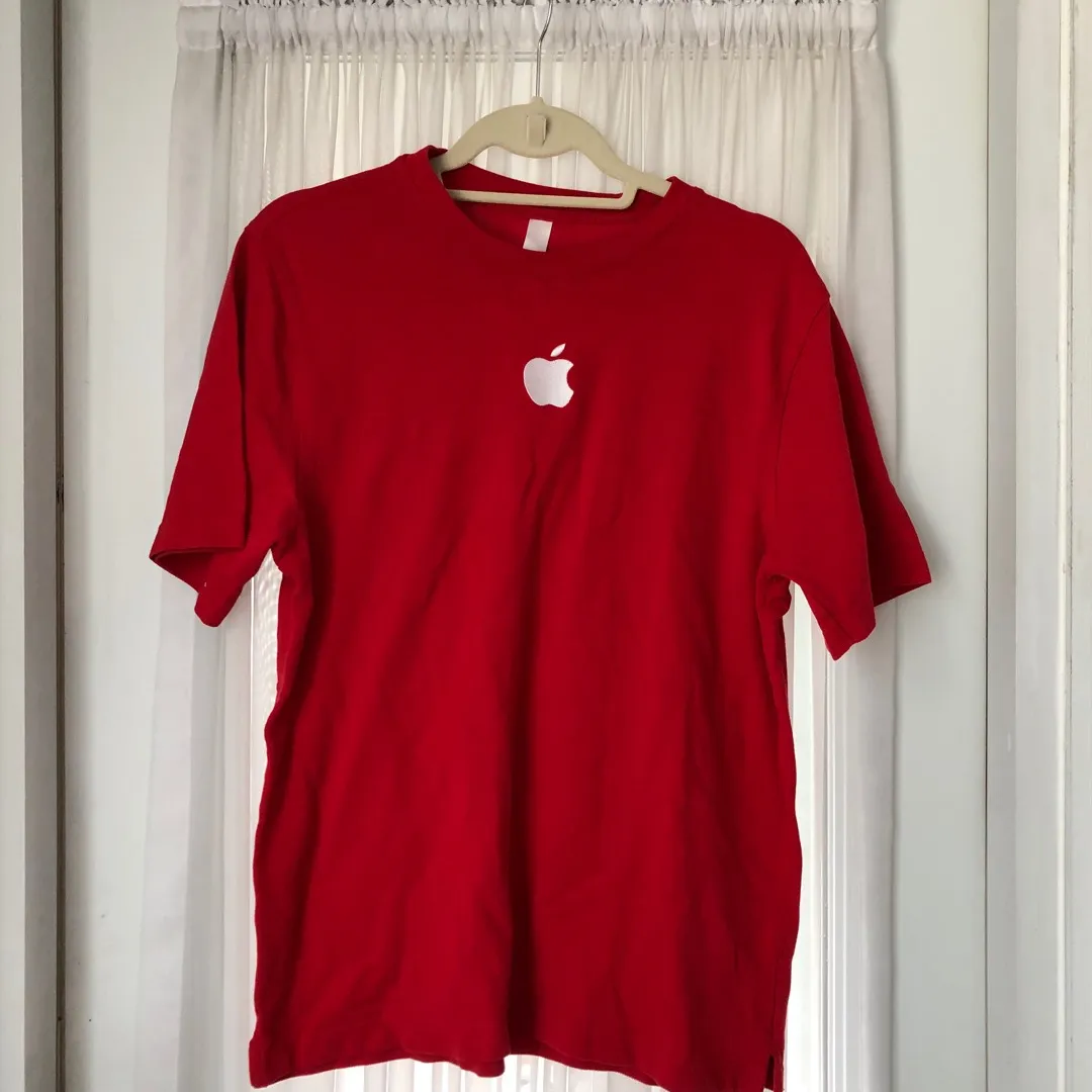 Apple T-shirts photo 3