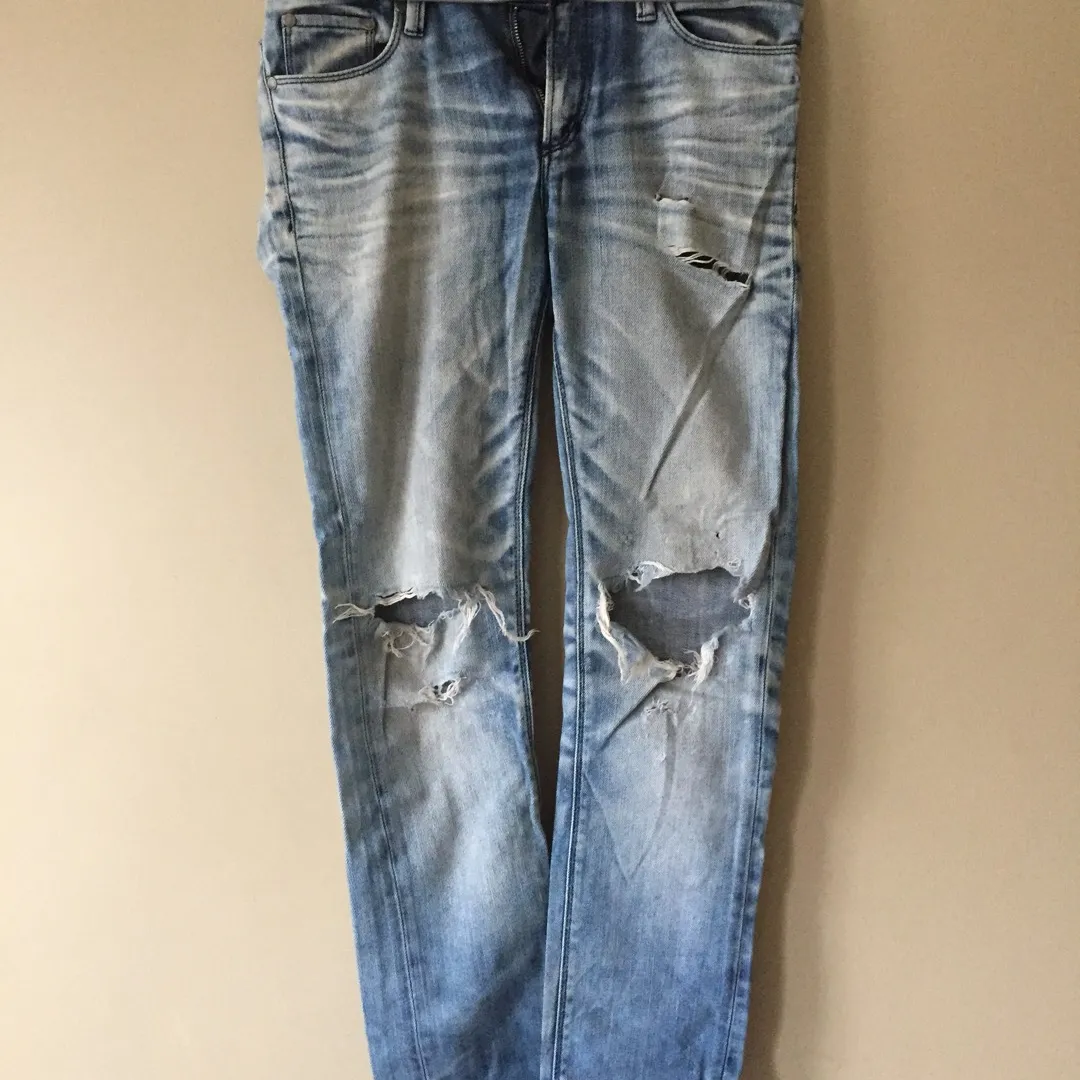 Distressed Jeans photo 1