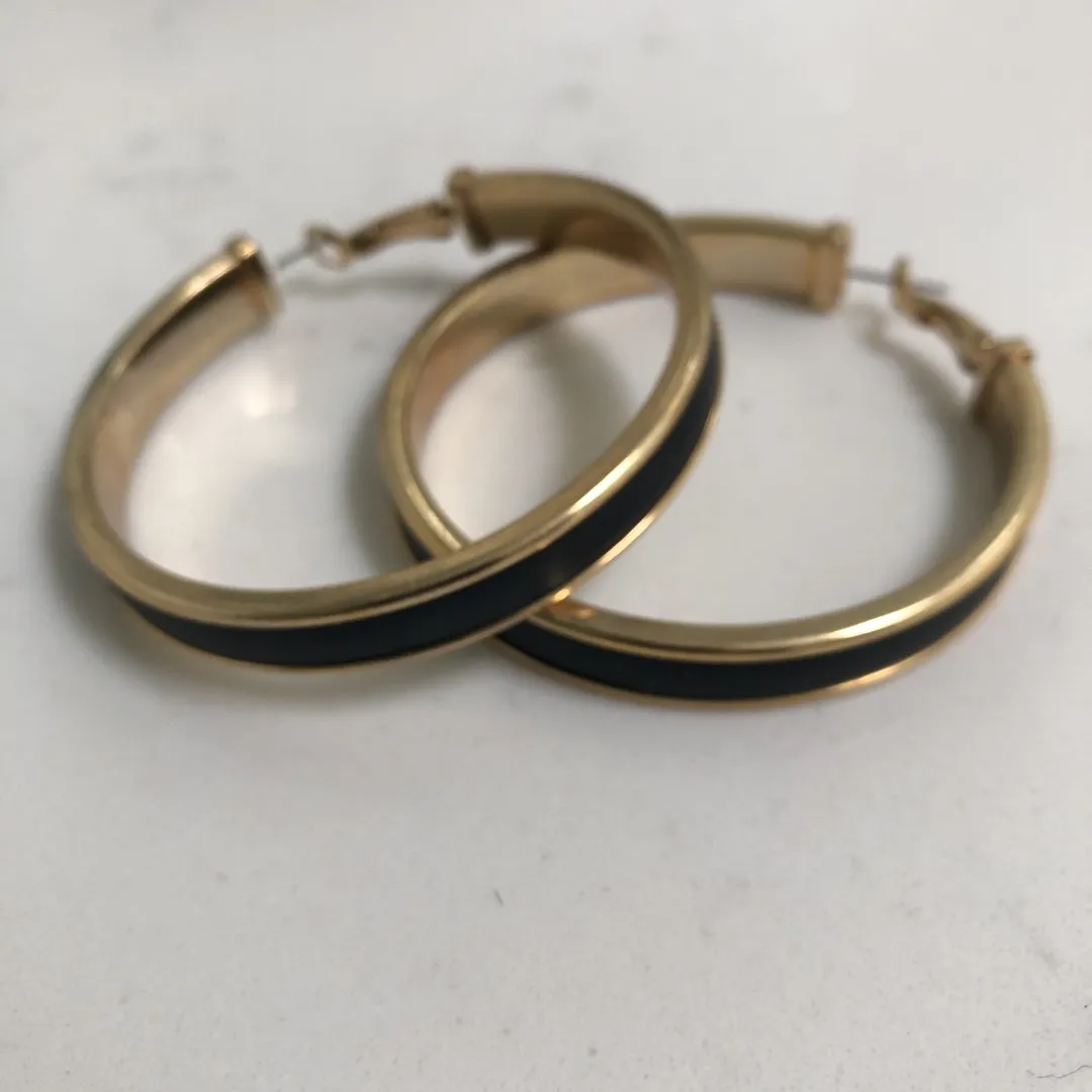 Black And Gold Hoops! photo 1