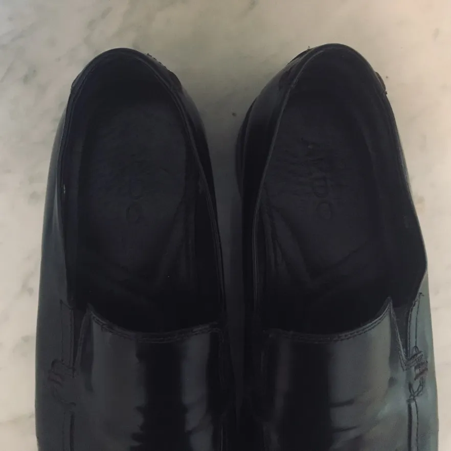 Men’s Dress Shoes (Size 12) photo 3