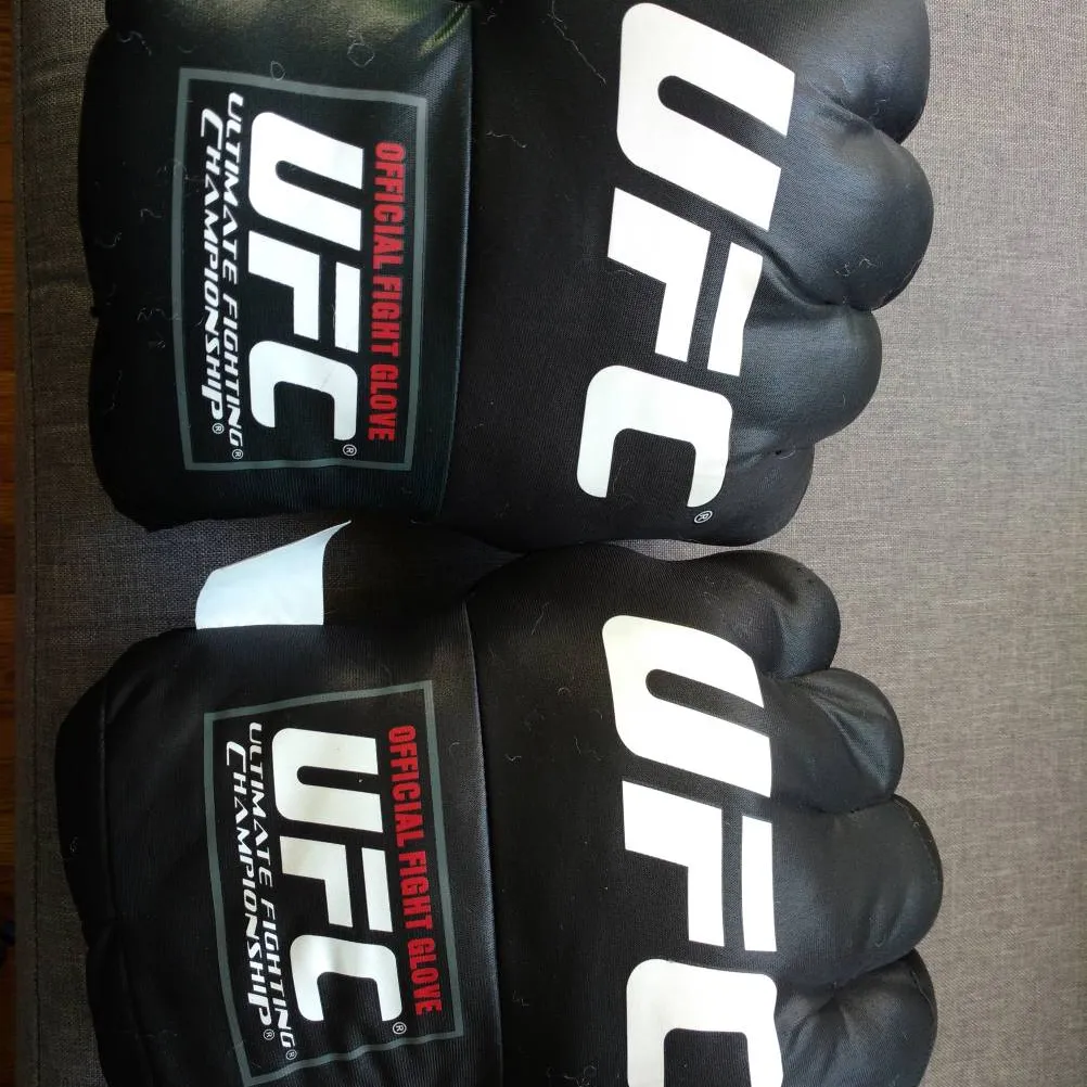 UFC plush gloves photo 1