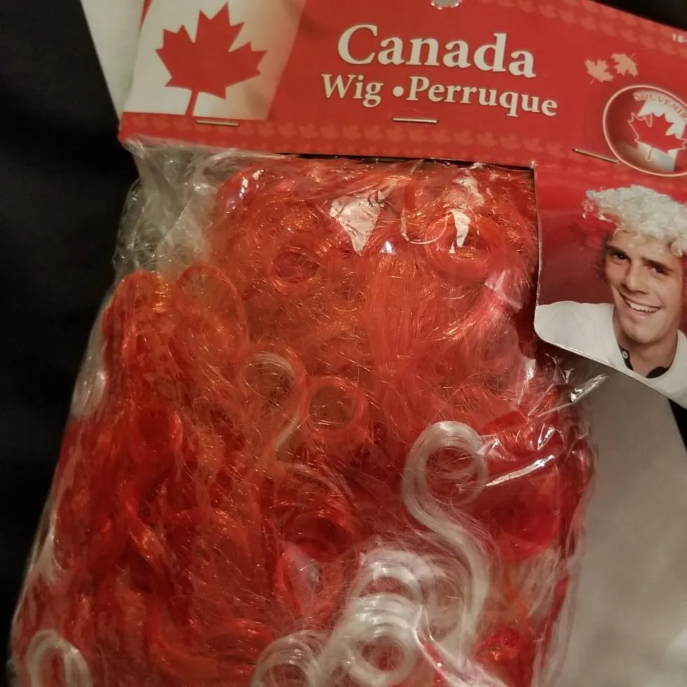 BNIB Canada Day Wig photo 1